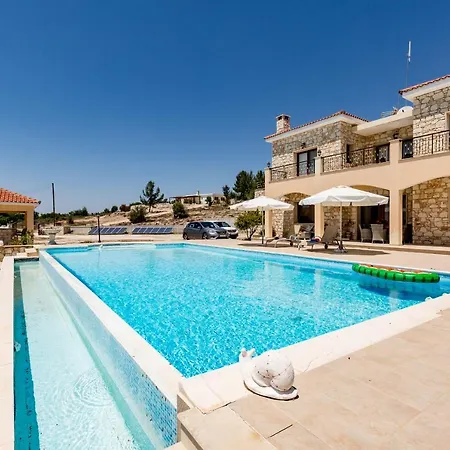 Sunshine Paphos Villa